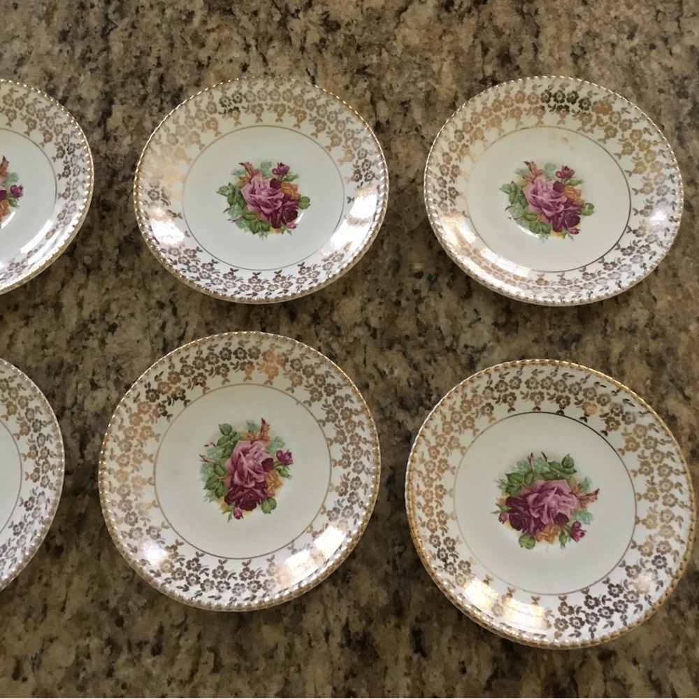 Vintage 22 Kt. Gold Roses plates almost 6 in. Width, set of 8 - Picture 6 of 15